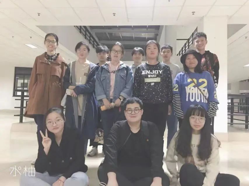 F9DD